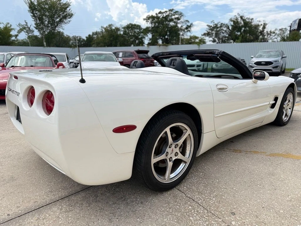 2001 Chevrolet Corvette C5 - Image 17 of 31