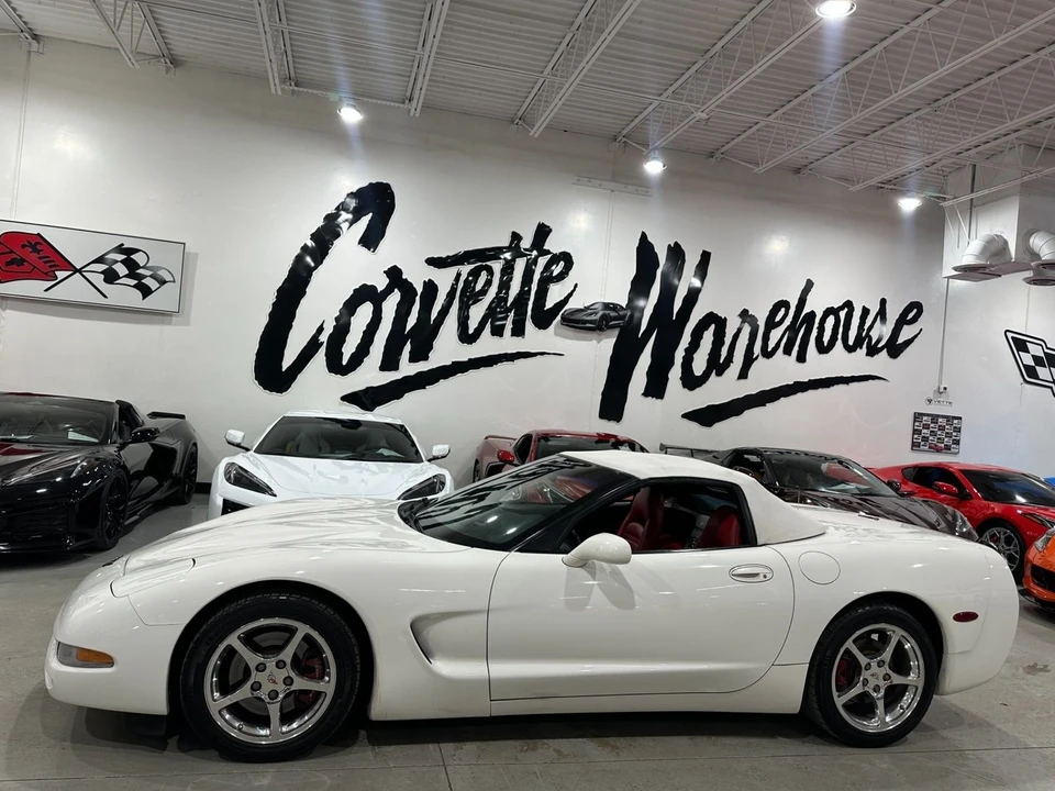 2001 Chevrolet Corvette C5 - Image 2 of 11