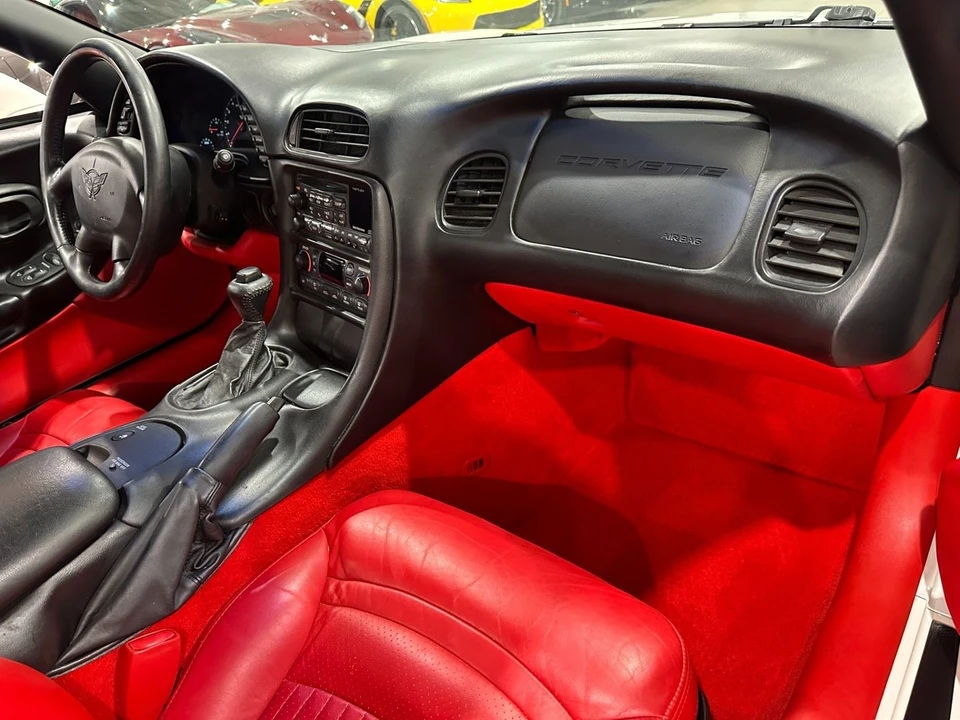 2001 Chevrolet Corvette C5 - Image 10 of 11
