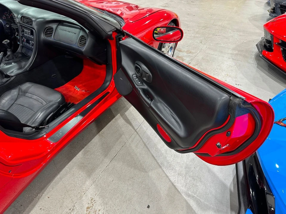 2001 Chevrolet Corvette C5 - Image 17 of 21