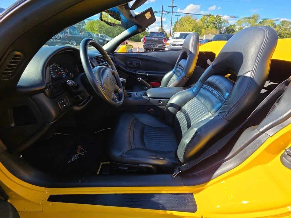 2001 Chevrolet Corvette C5 - Image 3 of 12