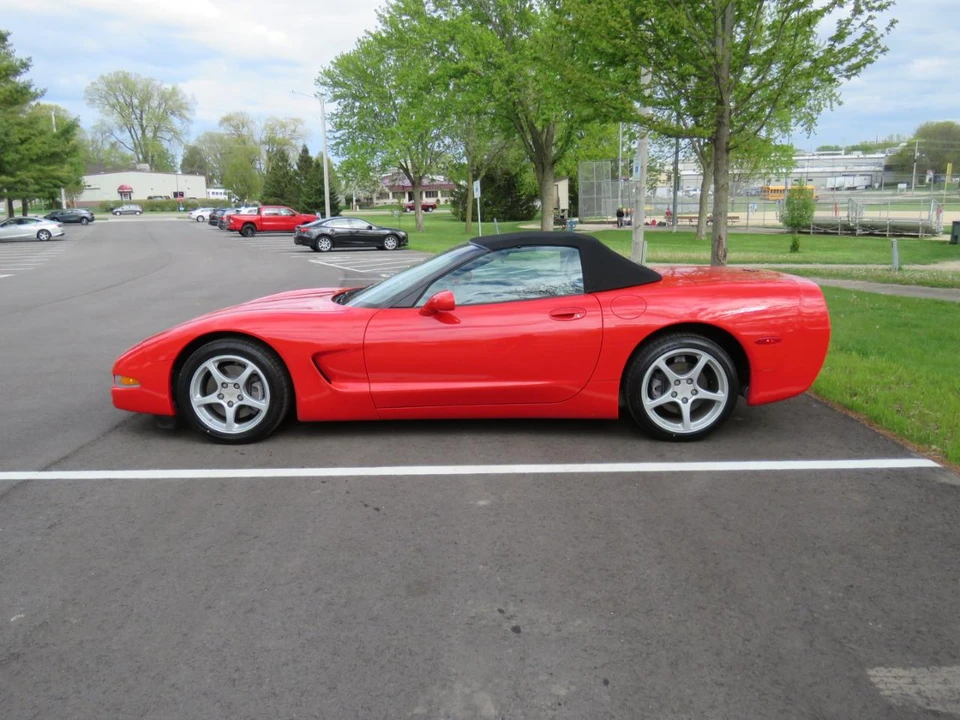 2001 Chevrolet Corvette C5 - Image 2 of 31