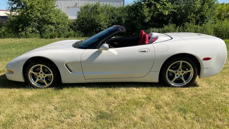 2001 Chevrolet Corvette C5 - Image 10 of 11
