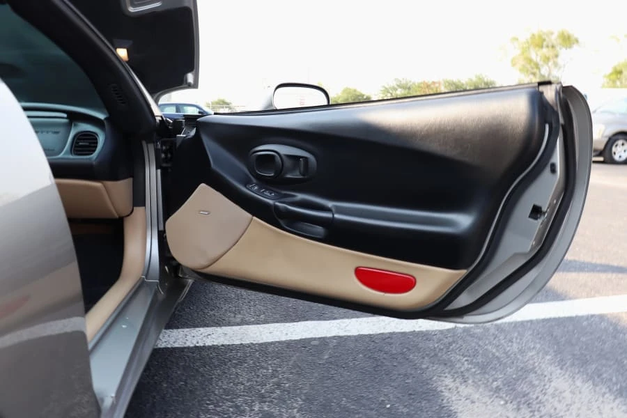 2001 Chevrolet Corvette C5 - Image 11 of 18