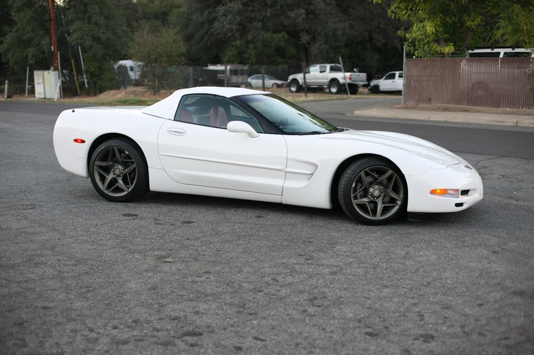 2001 Chevrolet Corvette C5 - Image 2 of 21