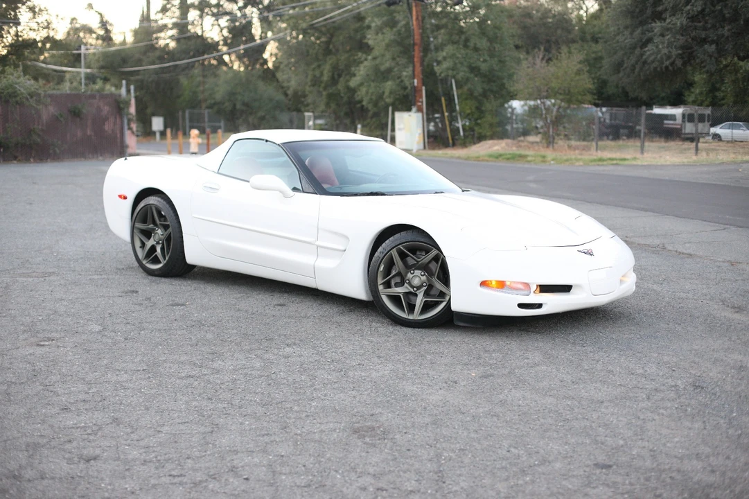 2001 Chevrolet Corvette C5 - Image 3 of 21