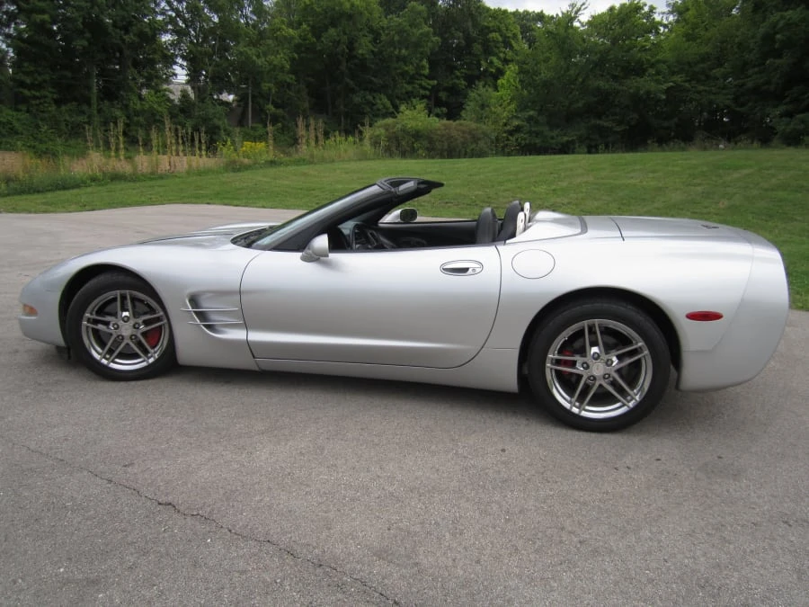 2001 Chevrolet Corvette C5 - Image 2 of 11