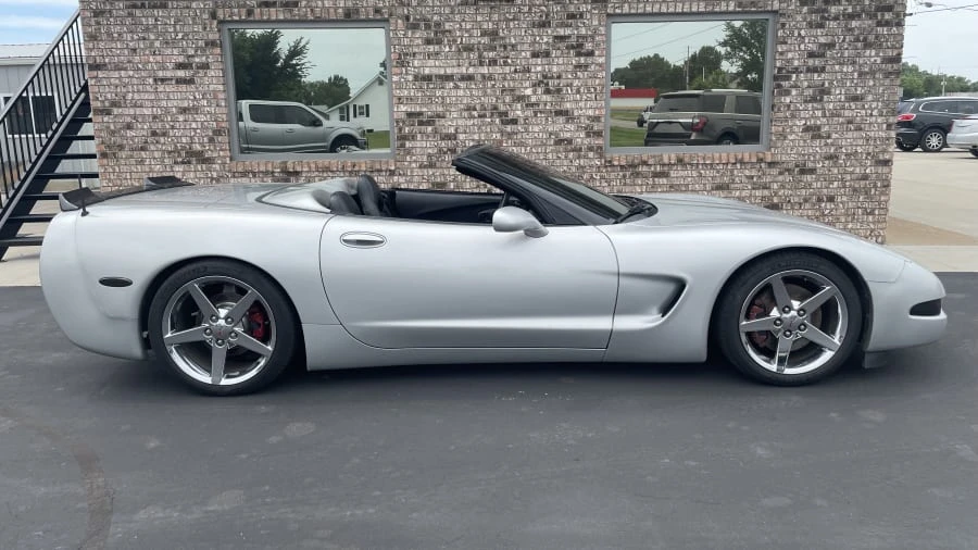 2001 Chevrolet Corvette C5 - Image 2 of 9