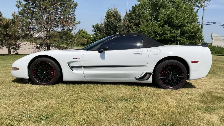 2001 Chevrolet Corvette C5 - Image 5 of 11