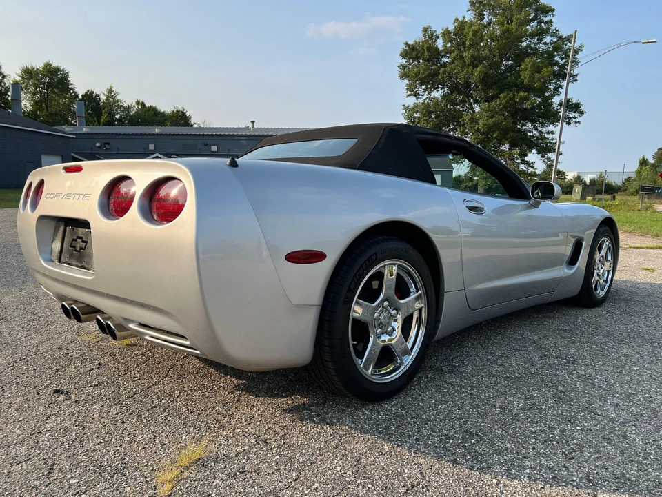 2001 Chevrolet Corvette C5 - Image 17 of 31
