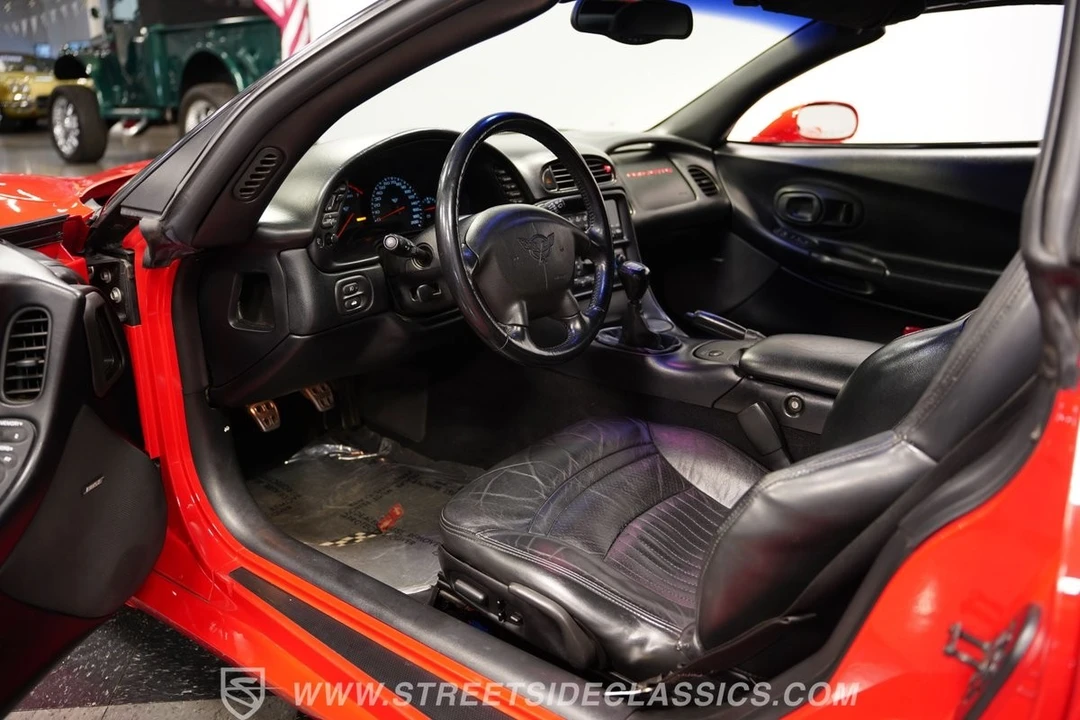 2001 Chevrolet Corvette C5 - Image 5 of 12