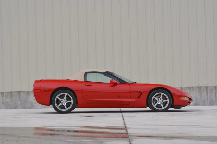 2001 Chevrolet Corvette C5 - Image 2 of 12