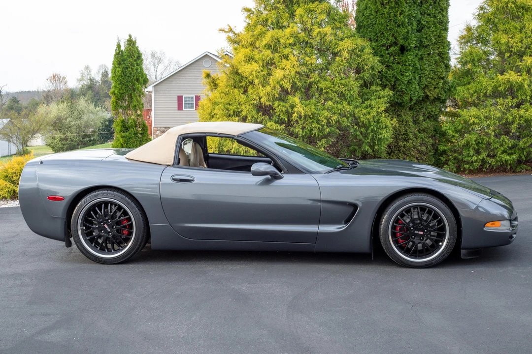 2001 Chevrolet Corvette C5 - Image 17 of 31
