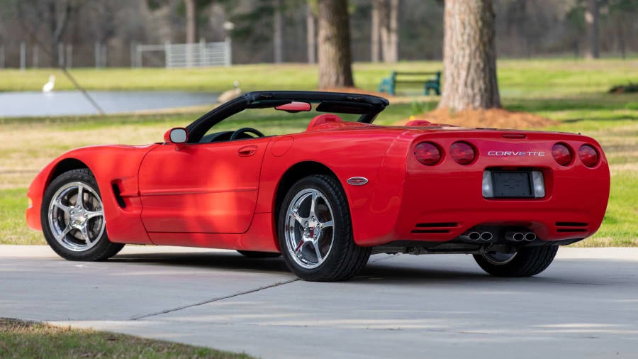 2001 Chevrolet Corvette C5 - Image 2 of 11