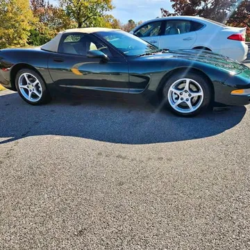 2001 Chevrolet Corvette Convertible 2D