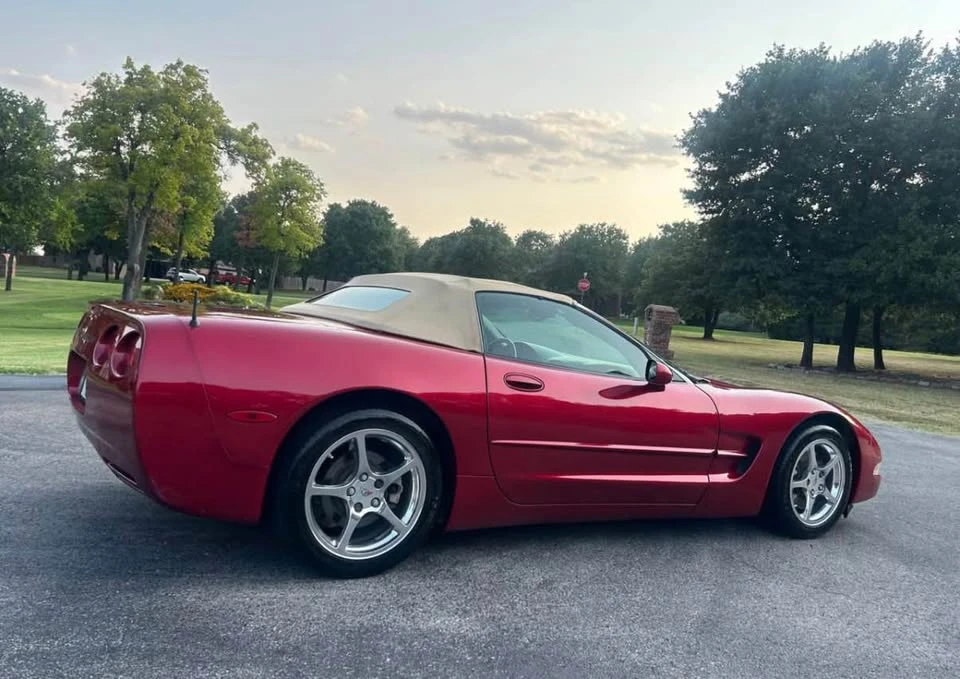 2001 Chevrolet Corvette C5 - Image 11 of 16