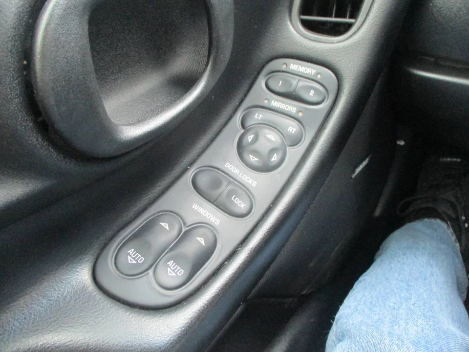 2001 Chevrolet Corvette C5 - Image 12 of 14