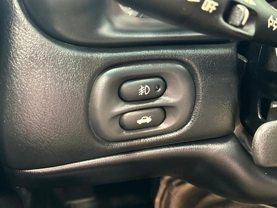 2001 Chevrolet Corvette C5 - Image 24 of 27