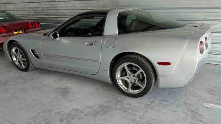 2001 Chevrolet Corvette C5 - Image 2 of 3