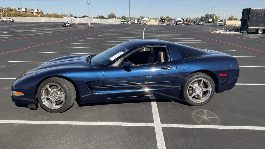 2001 Chevrolet Corvette C5 - Image 2 of 11
