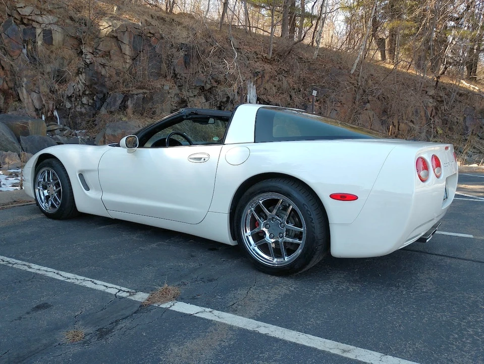 2001 Chevrolet Corvette C5 - Image 15 of 31