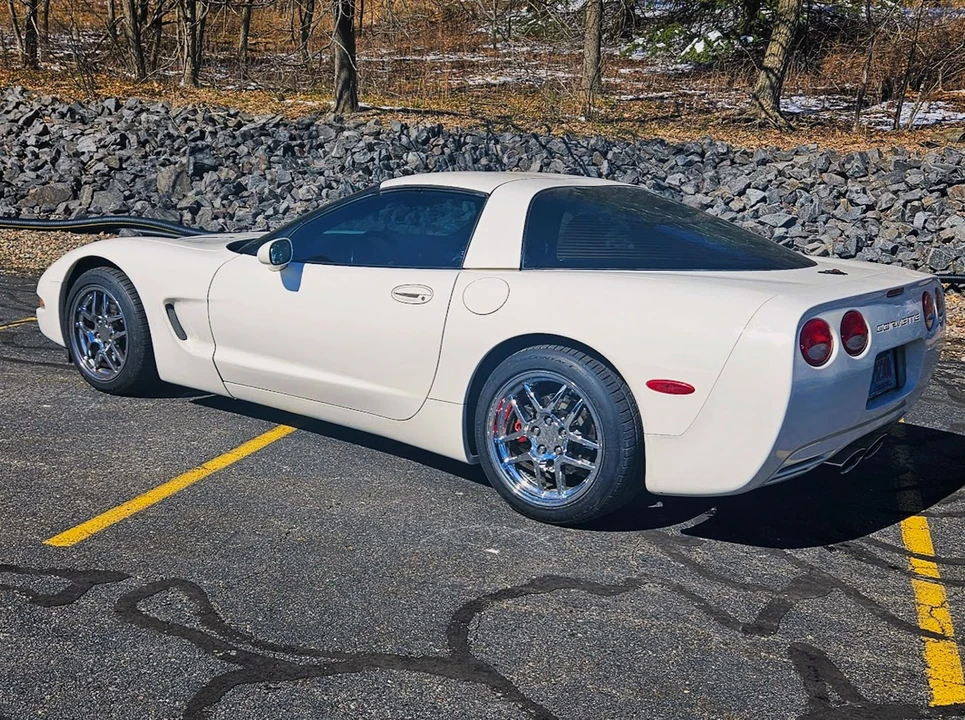 2001 Chevrolet Corvette C5 - Image 16 of 31