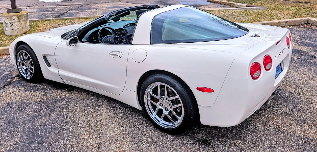 2001 Chevrolet Corvette C5 - Image 17 of 31