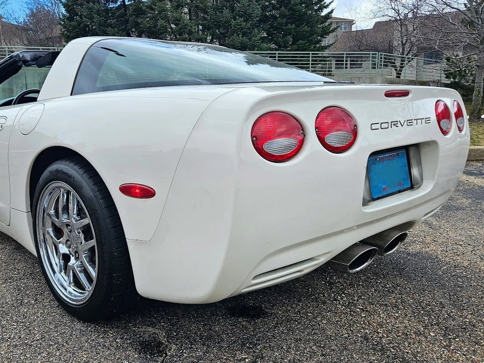 2001 Chevrolet Corvette C5 - Image 18 of 31