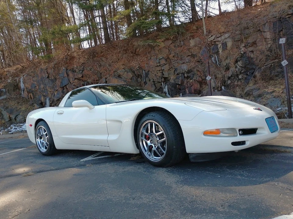 2001 Chevrolet Corvette C5 - Image 2 of 31