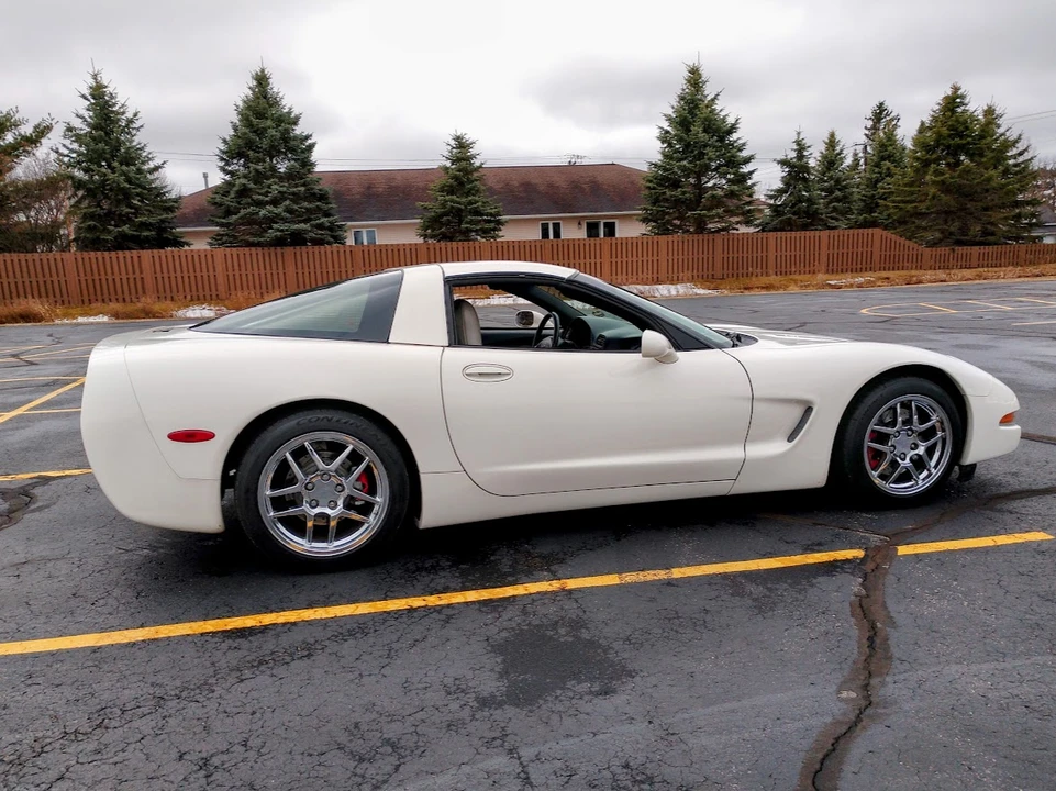 2001 Chevrolet Corvette C5 - Image 4 of 31