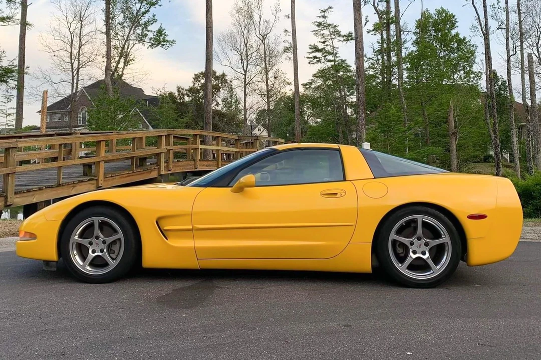 2001 Chevrolet Corvette C5 - Image 3 of 30