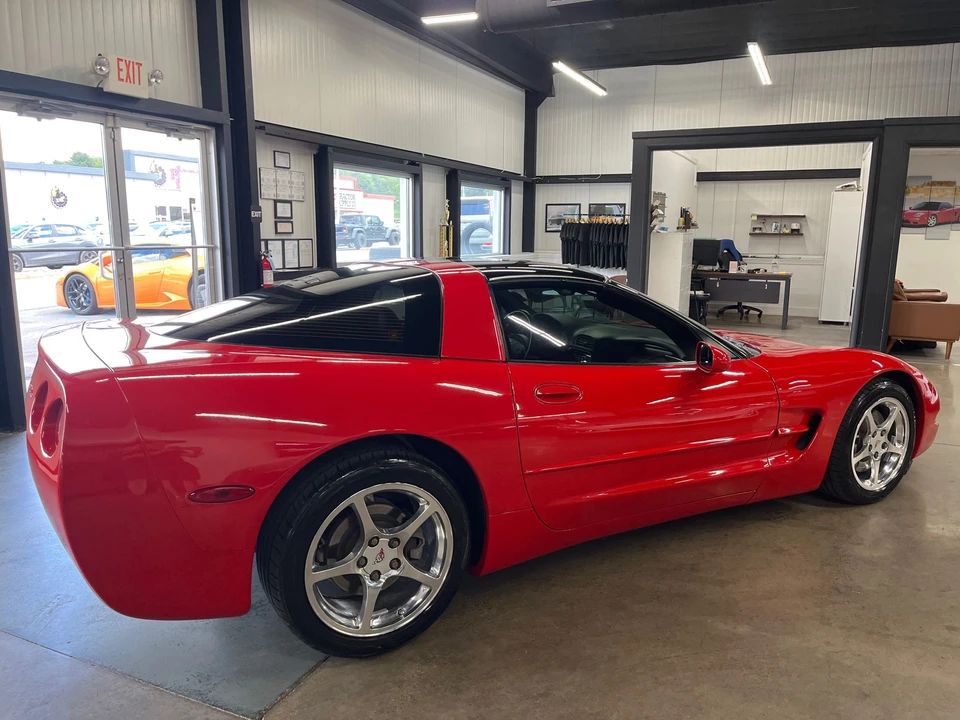 2001 Chevrolet Corvette C5 - Image 13 of 31