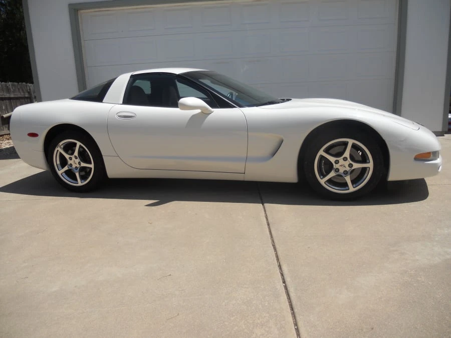 2001 Chevrolet Corvette C5 - Image 2 of 7