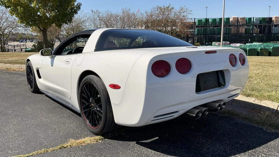 2001 Chevrolet Corvette C5 - Image 3 of 10