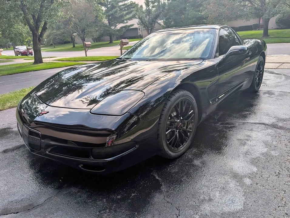 2001 Chevrolet Corvette C5 - Image 1 of 14
