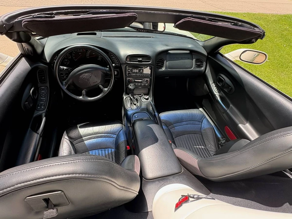 2001 Chevrolet Corvette C5 - Image 9 of 11