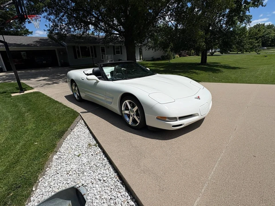 2001 Chevrolet Corvette C5 - Image 6 of 11