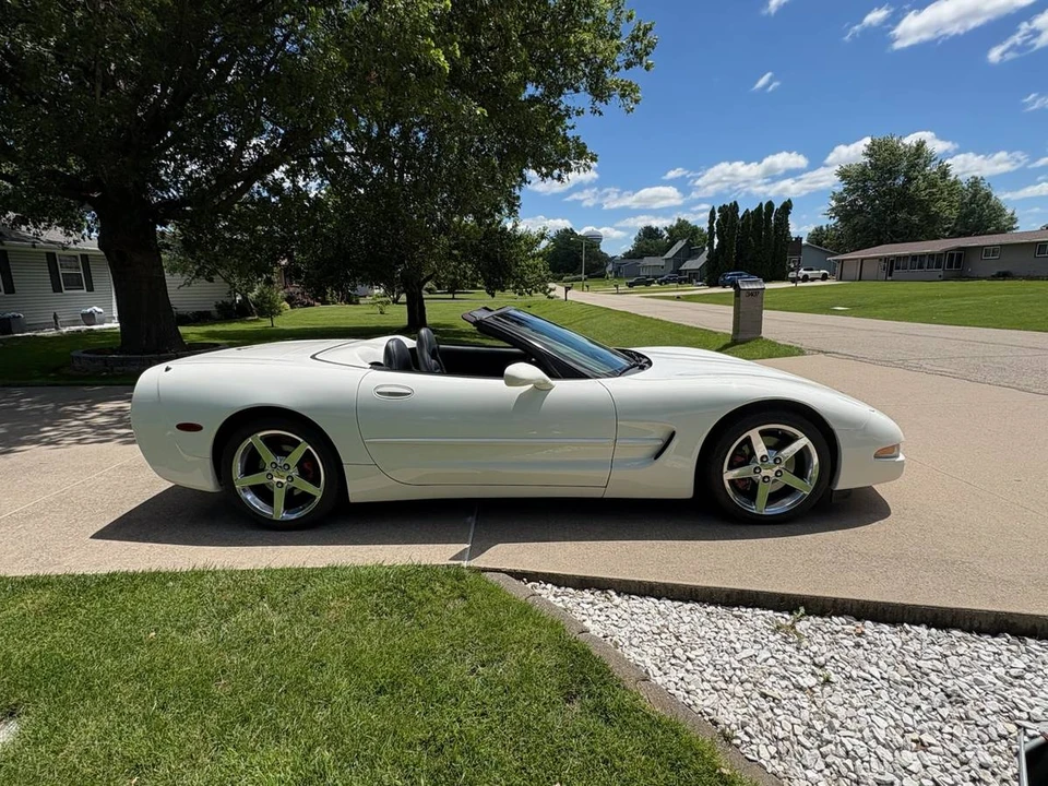 2001 Chevrolet Corvette C5 - Image 7 of 11