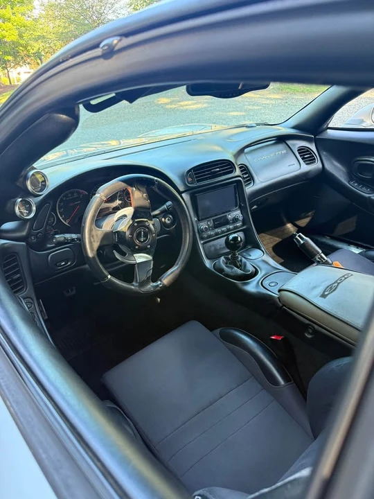 2001 Chevrolet Corvette C5 - Image 2 of 11