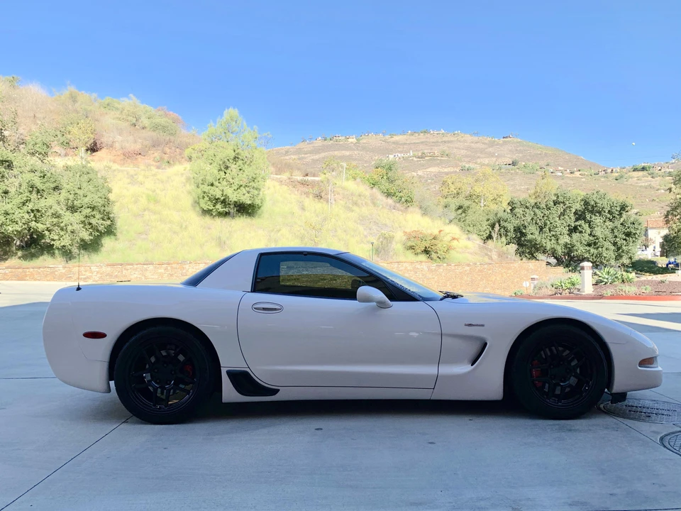 2001 Chevrolet Corvette C5 Z06 - Image 4 of 12