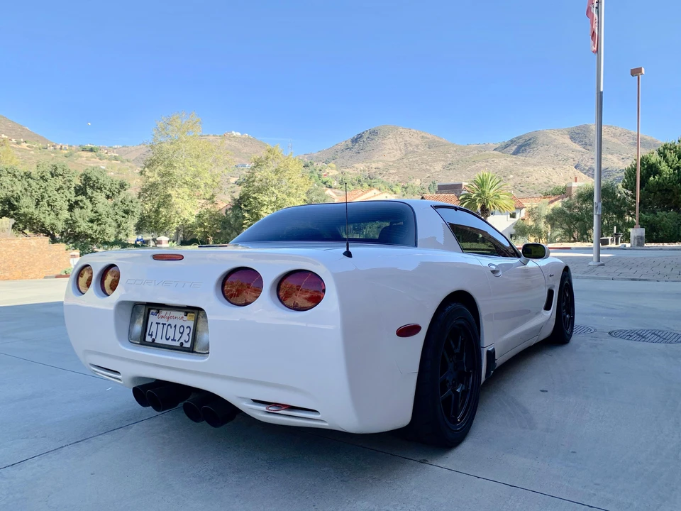 2001 Chevrolet Corvette C5 Z06 - Image 9 of 12