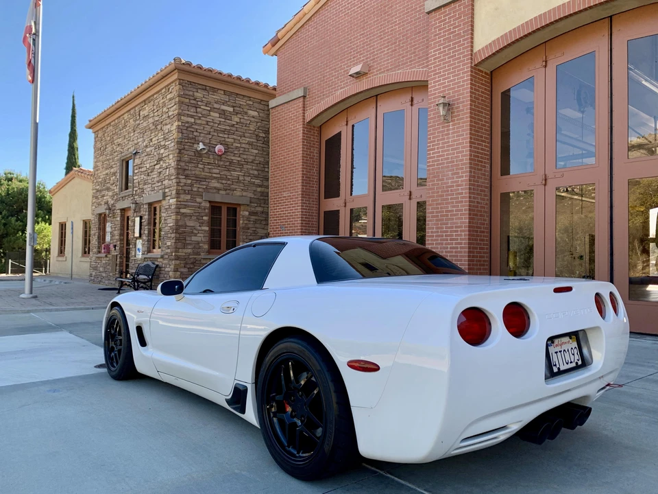 2001 Chevrolet Corvette C5 Z06 - Image 3 of 12