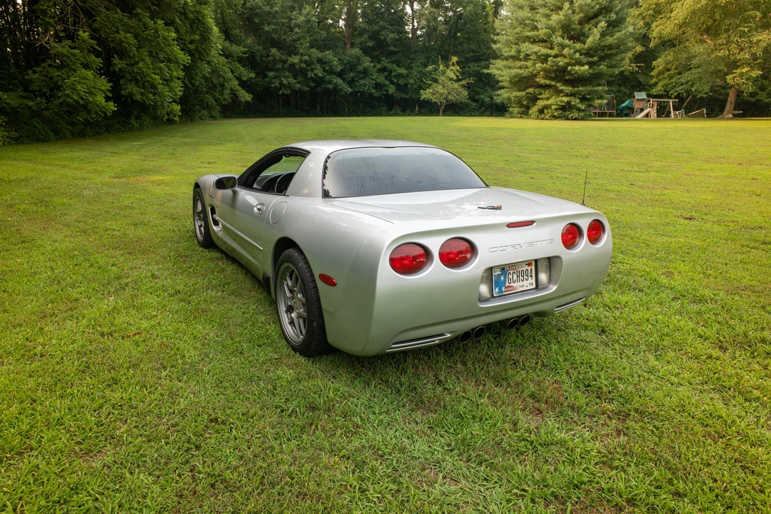2001 Chevrolet Corvette - Image 12 of 31
