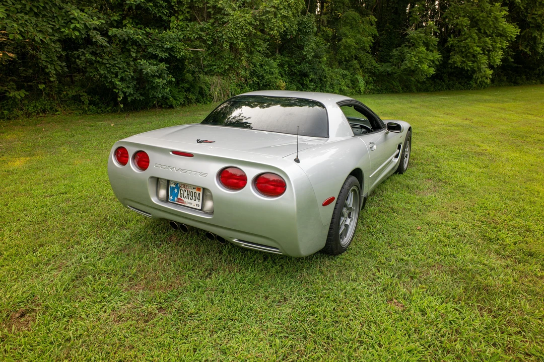 2001 Chevrolet Corvette - Image 16 of 31