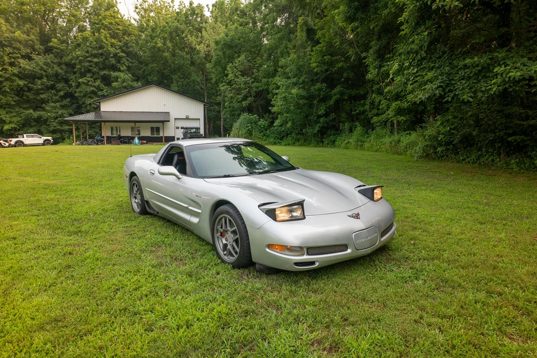 2001 Chevrolet Corvette - Image 19 of 31