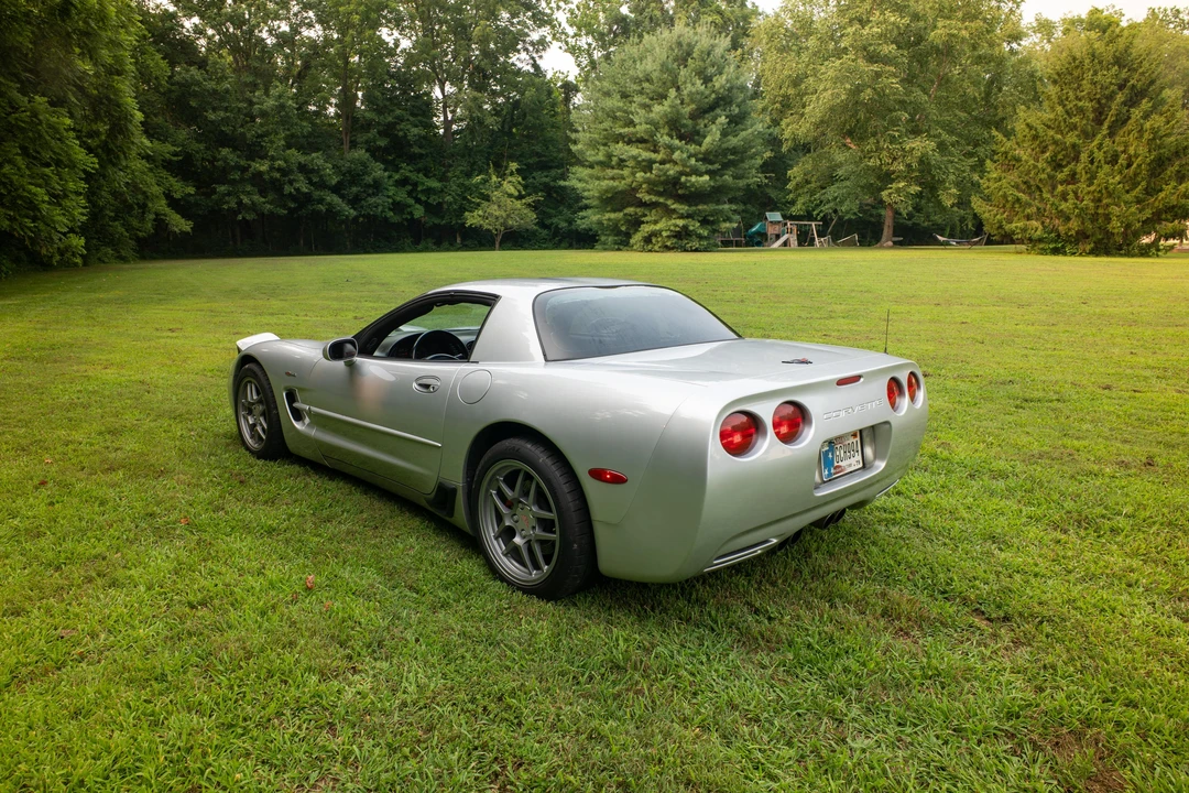 2001 Chevrolet Corvette - Image 11 of 31