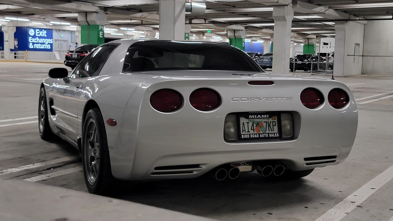 2001 Chevrolet Corvette C5 Z06 - Image 8 of 31