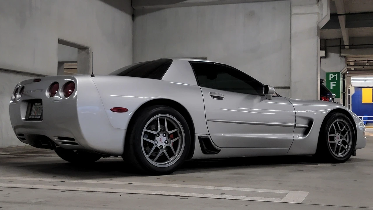 2001 Chevrolet Corvette C5 Z06 - Image 11 of 31