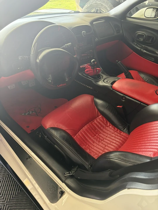 2001 Chevrolet Corvette C5 Z06 - Image 6 of 9