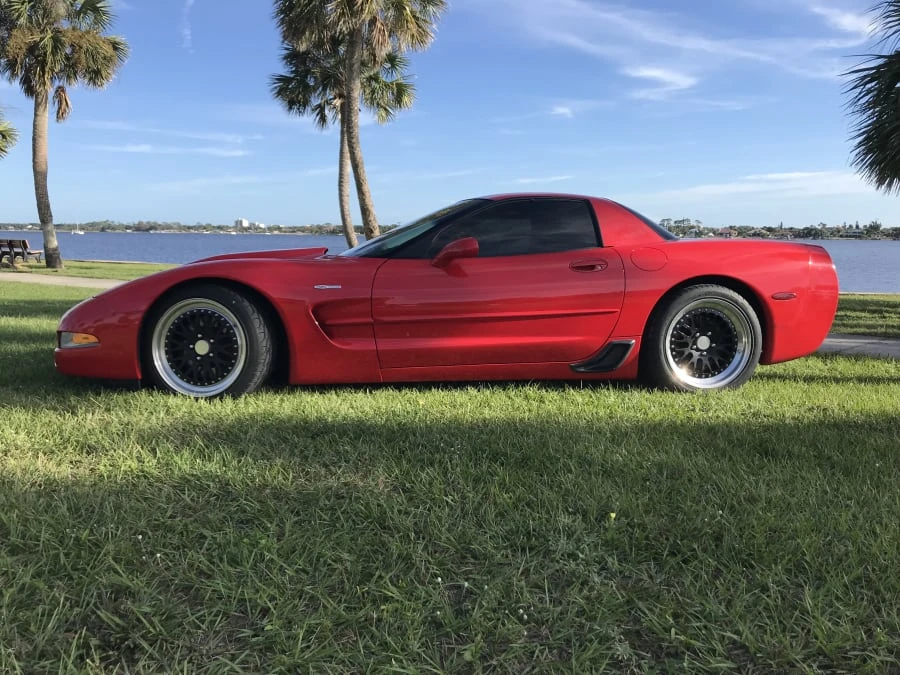 2001 Chevrolet Corvette C5 Z06 - Image 2 of 12